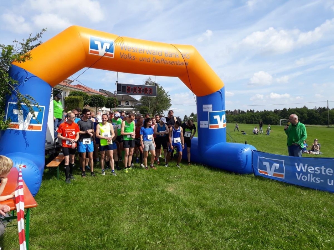 Raiffeisenlauf im Grenzbachtal, Foto: Veranstalter Raiffeisenlauf im Grenzbachtal, Foto: Veranstalter