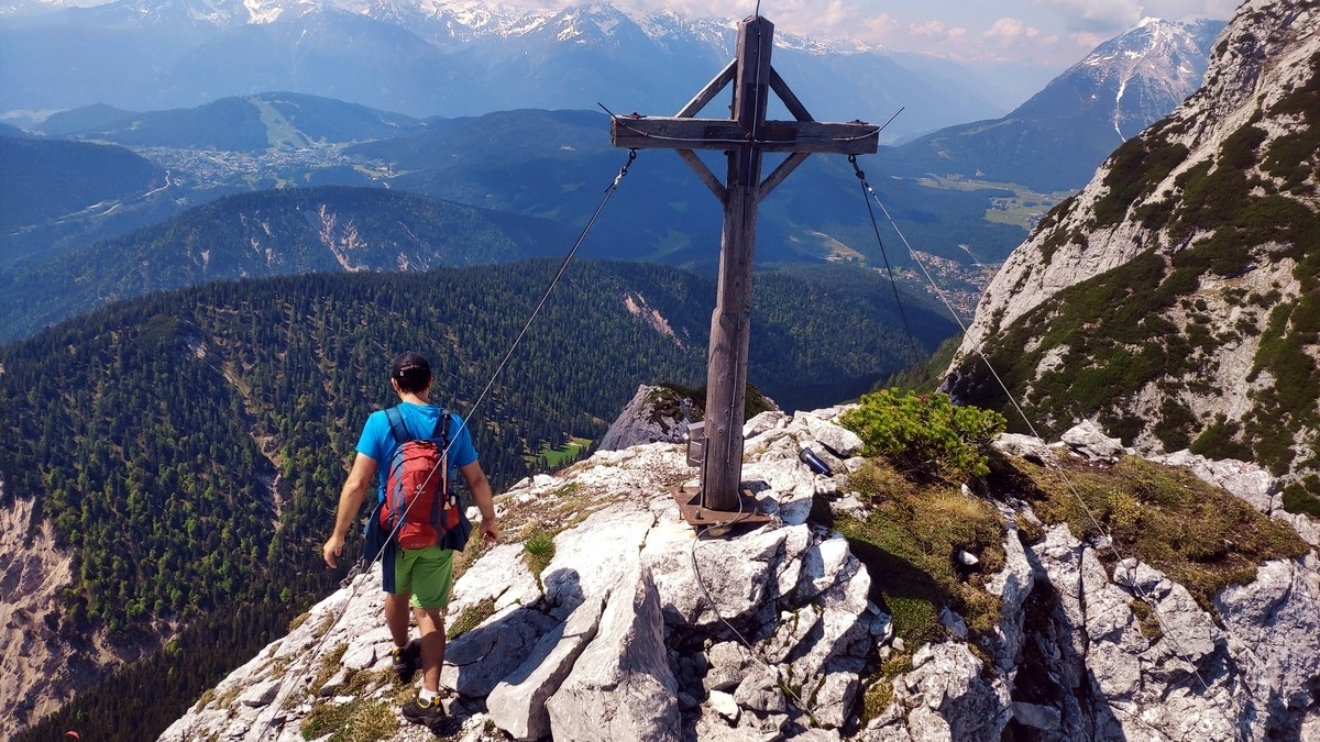 Mittlere Arnspitze Gipfelkreuz Mittlere Arnspitze Gipfelkreuz