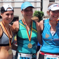 Siegerinnen-Olympische-Kurzstrecke-Carola-Wild-Daniela-Unger-Kerstin-Rohr (C) VR Triathlon Lauingen