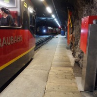 Mönch-Überschreitung-1: Mit der Jungfraubahn fährt man bis zum Jungfraujoch hoch