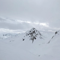 Skitour Hohe Köpfe 16: Blick vom Gipfel Richtung Gaisspitze.