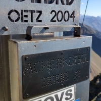 Acherkogel Nordostgrat 37: Gipfel Signalspitze.
