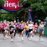 Start zum Salzburger Frauenlauf