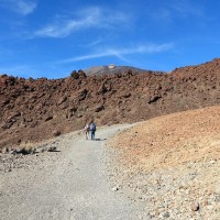 Pico del Teide - Normalweg: Die erste Hälfte der Tour geht es aus sanften Wanderwagen, danach wird es etwas anspruchsvoller, aber keineswegs gefährlich.