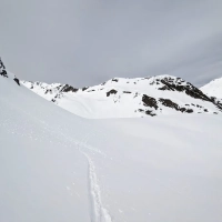 Skitour Peistakogel 02: Blick zurück von der Abfahrt.