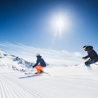 Sonnenskilauf am Stubaier Gletscher