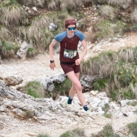 Dolomites Saslong Half-Marathon 2025: Die Österreicherin Amelie Muss auf dem Weg zu einem neuen Streckenrekord.