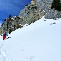 Hüttengrat 04: Die letzten Meter zum Zustieg sind bei der aktuellen Schneelage natürlich etwas anspruchsvoller