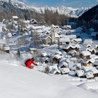 Skifahren im Skigebiet Bosco Gurin (C) Betreiber