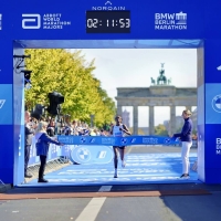 Tigst Assefa läuft Weltrekord beim Berlin-Marathon 2023