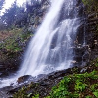 Hoher Sonnblick-Hocharn 78: Wasserfall im Tal
