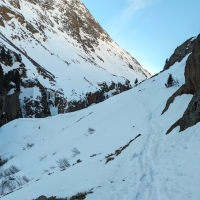 Skitour Guslarspitzen 03: Über den Cyprain-Granbichler-Weg sind es rund 6 km und 400 Höhenmeter bis zum Hochjoch-Hospiz.