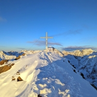 Kuhscheibe Skitour 11: Gipfelkreuz