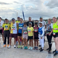 Starterfeld beim Brunei Marathon