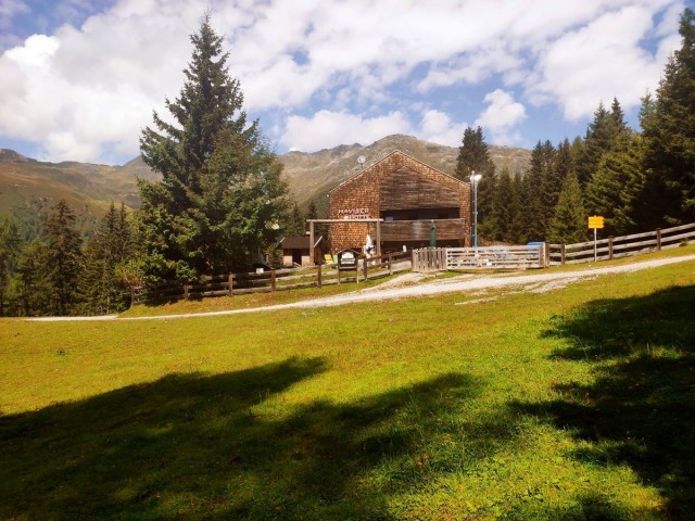 Naviserhütte